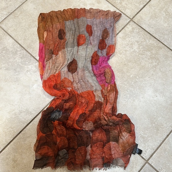 Holt Renfrew Italy Lightweight Dot Scarf Wrap - Picture 6 of 7